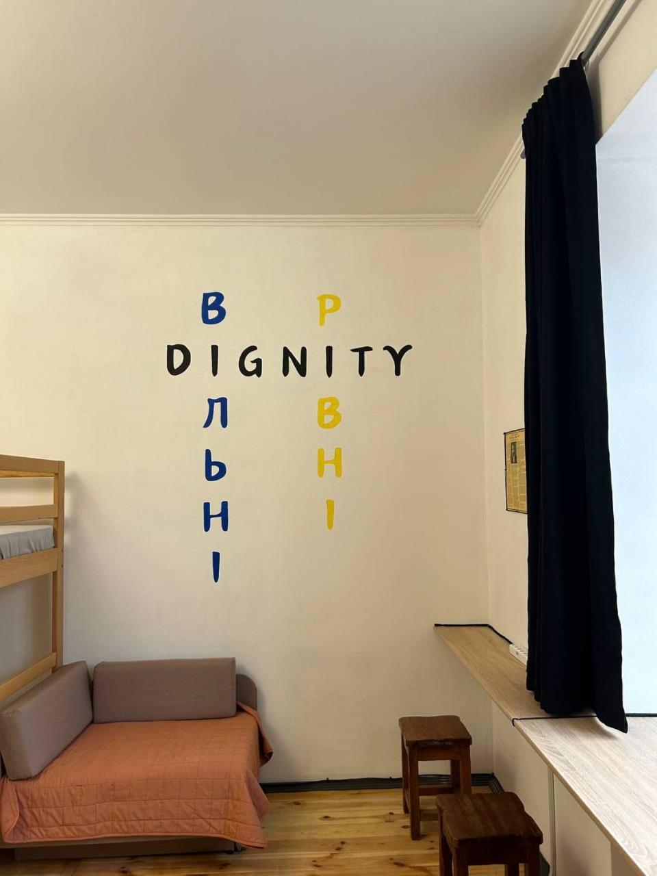 Hostel Europe-U Lviv Exteriör bild