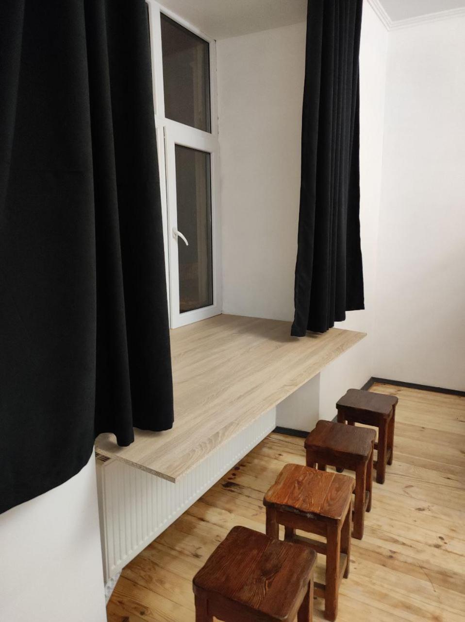 Hostel Europe-U Lviv Exteriör bild