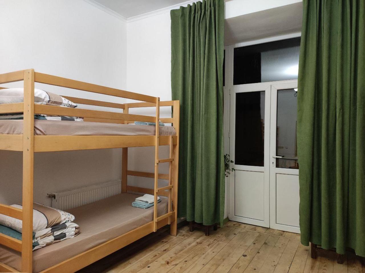 Hostel Europe-U Lviv Exteriör bild